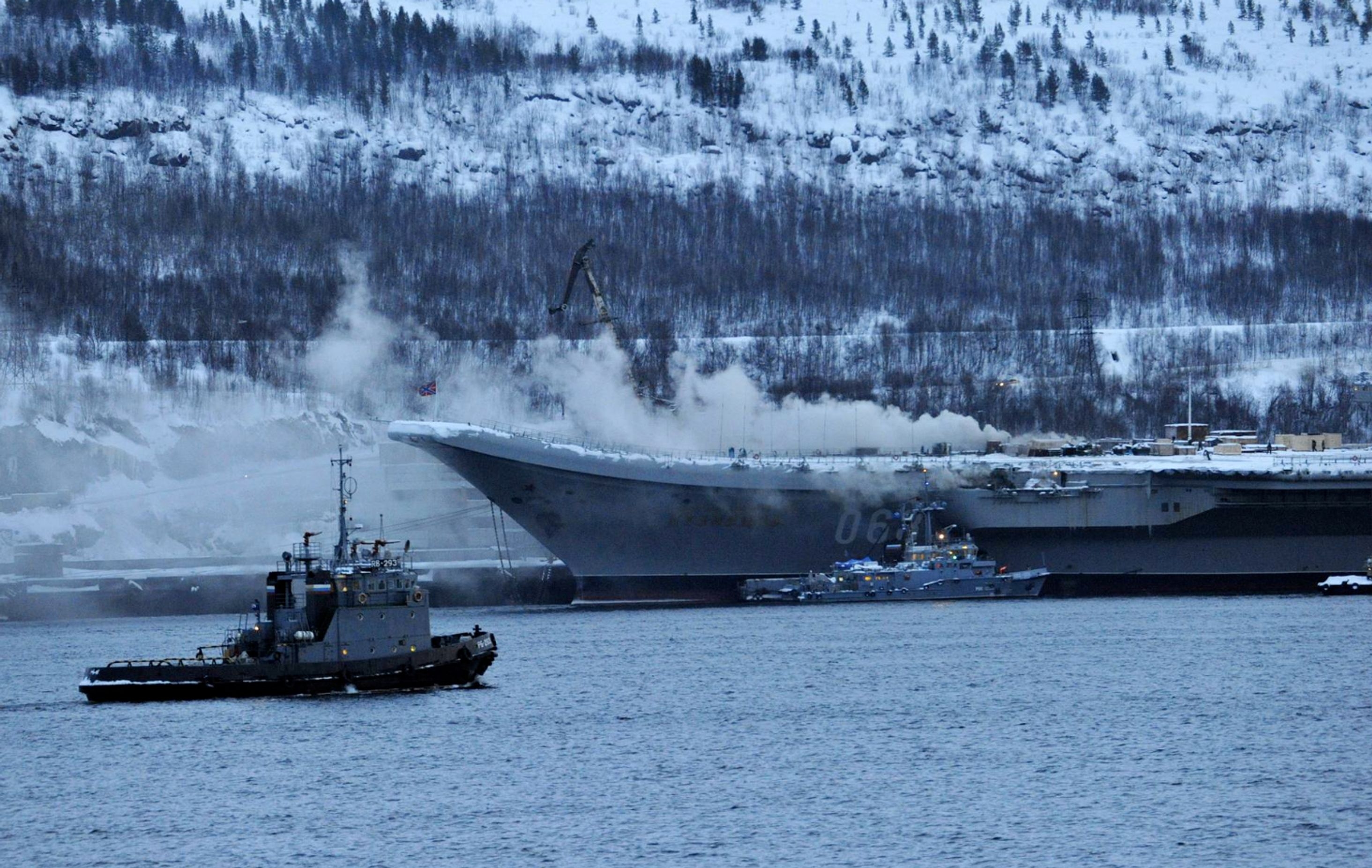 Fire aboard the Admiral of the Fleet of the Soviet Union Kuznetsov, Murmansk, December 2019