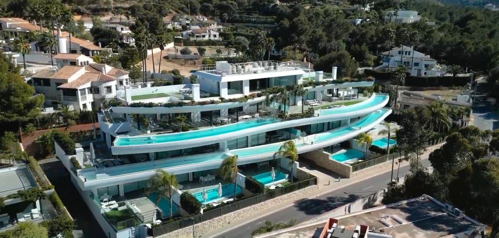 Mikhalkov's seized apartments