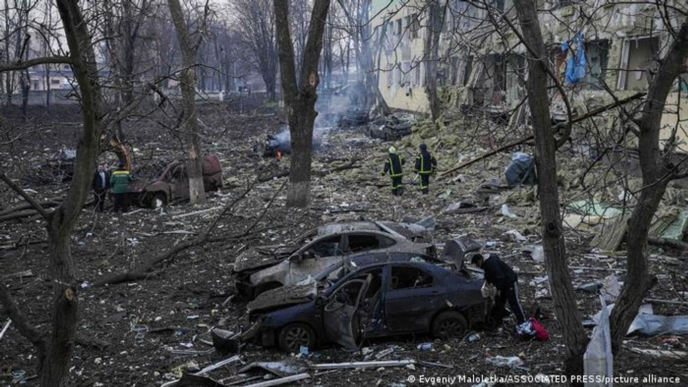 A house hit by a shell in Mariupol
