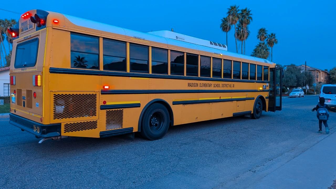 A school bus in Phoenix, USA. Photo by Andrei