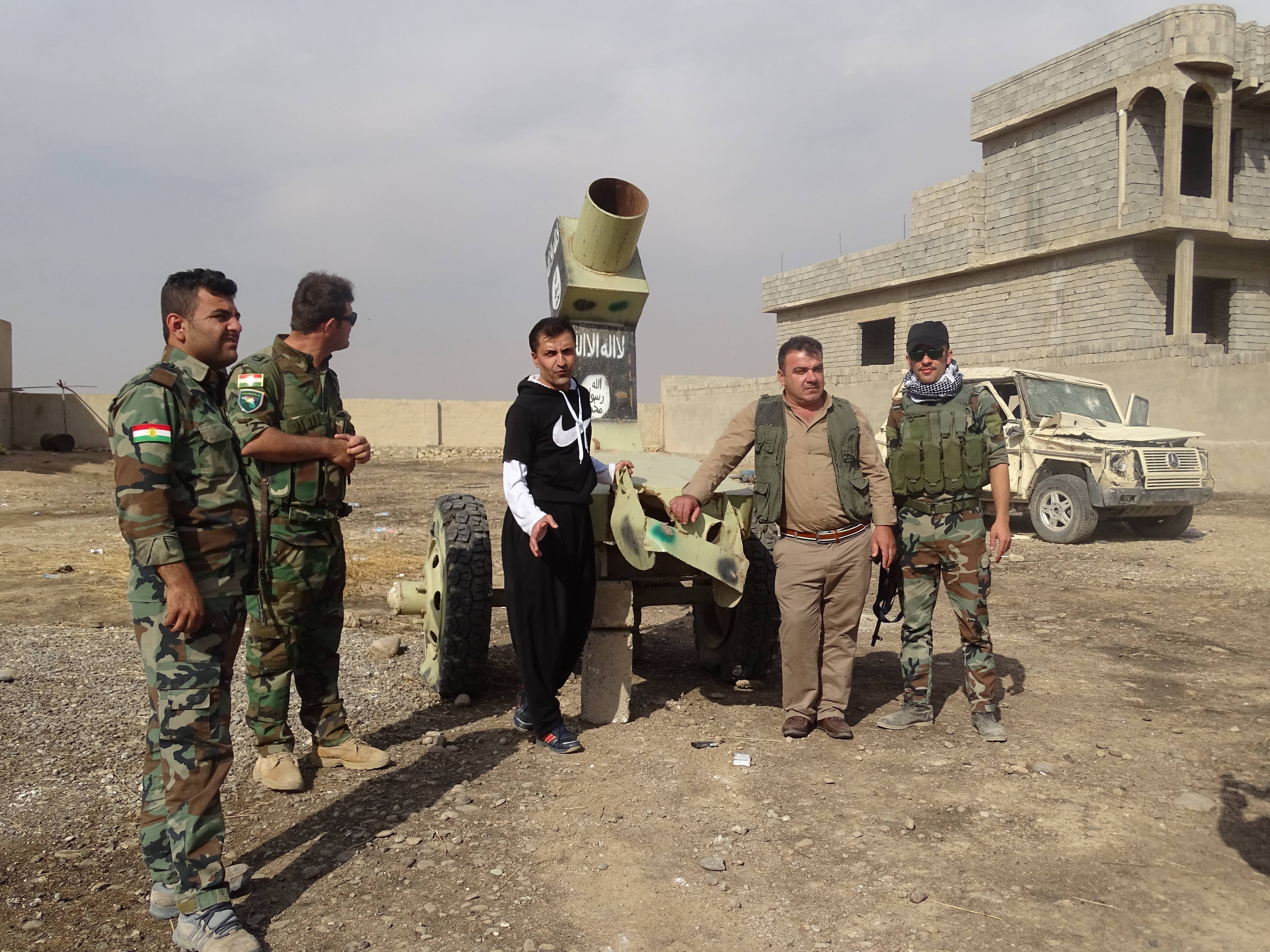 Iraqi Kurds from the Peshmerga during the war against ISIS, 2014–2016