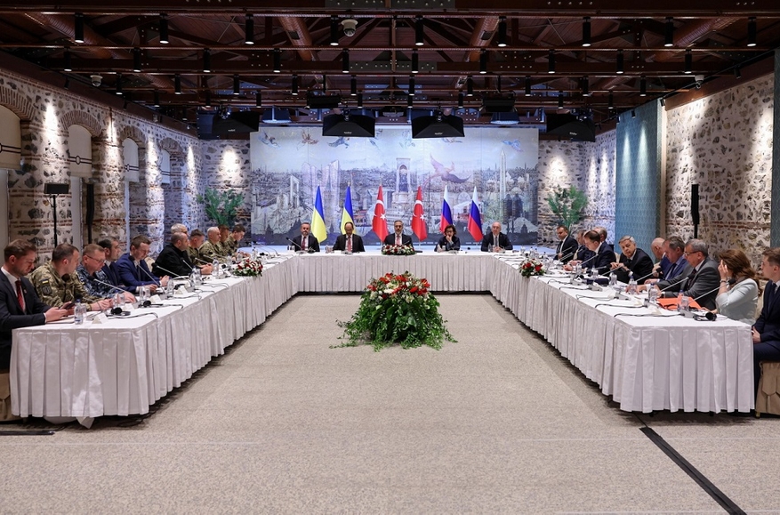 A meeting between delegations from Russia and Ukraine in Istanbul on May 16, 2025. Photo: PAP / EPA / Turkish Foreign Minister Office