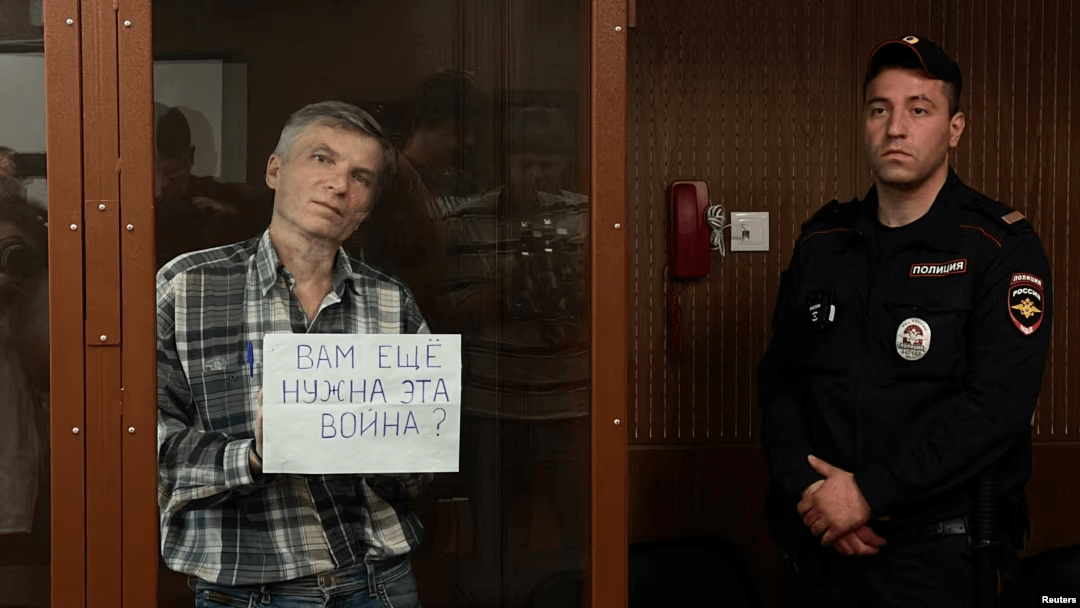 Municipal deputy Alexei Gorinov at a court hearing: “Do you still need this war?”