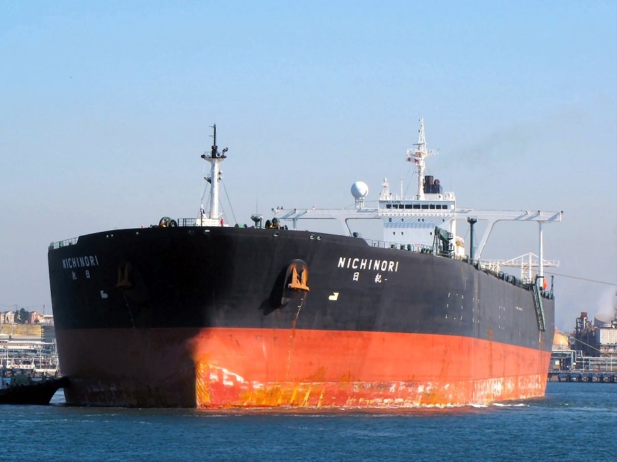 The tanker NICHINORI, later renamed several times and currently operating under the name NORA (IMO 9237539). Photo: Auke Visser’s International Super Tankers