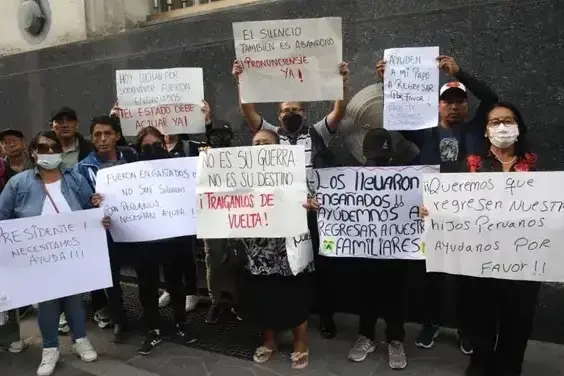 Relatives of Peruvians who were fraudulently recruited to fight in the war against Ukraine are demanding their urgent return from the authorities. Photo: LR