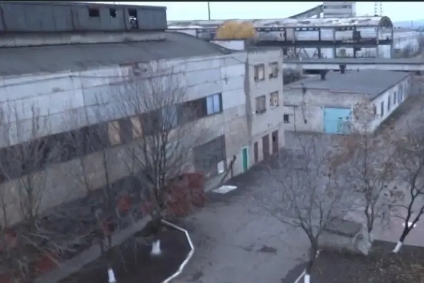 Photo of the grounds of Izolyatsia prison in Russian-occupied Donetsk, published in January 2021. Source: @traktorist_dn / Telegram