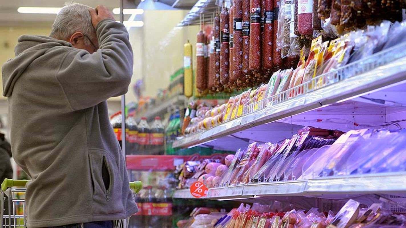 С новым чеком! Как и почему в России взлетели цены на продукты