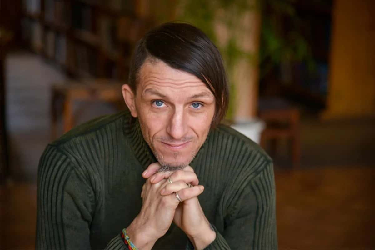 «Суспільне»: ДНК-экспертиза показала, что детский писатель Владимир Вакуленко был убит во время оккупации Изюма