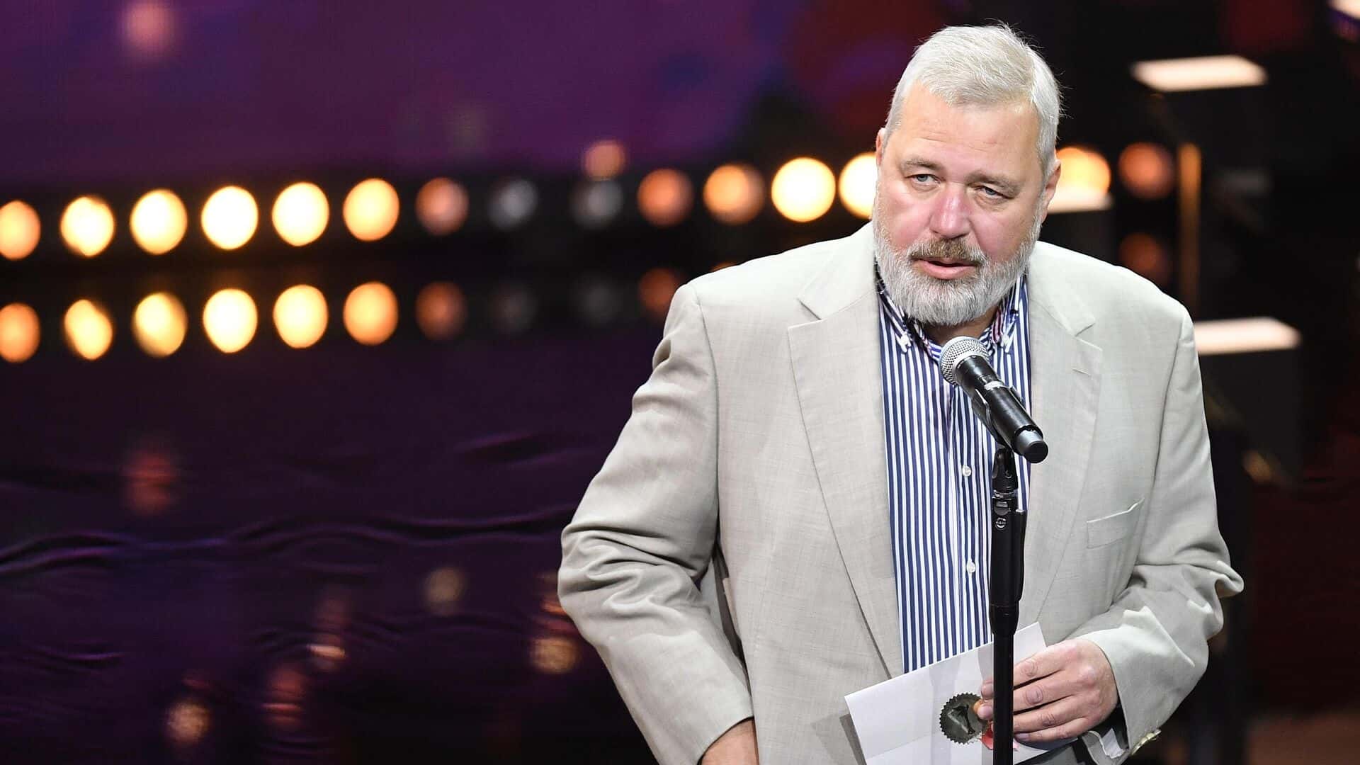 «Мир должен слышать этот звук войны» — Муратов о сиренах, которые включили украинские журналисты во время его выступления на медиафоруме