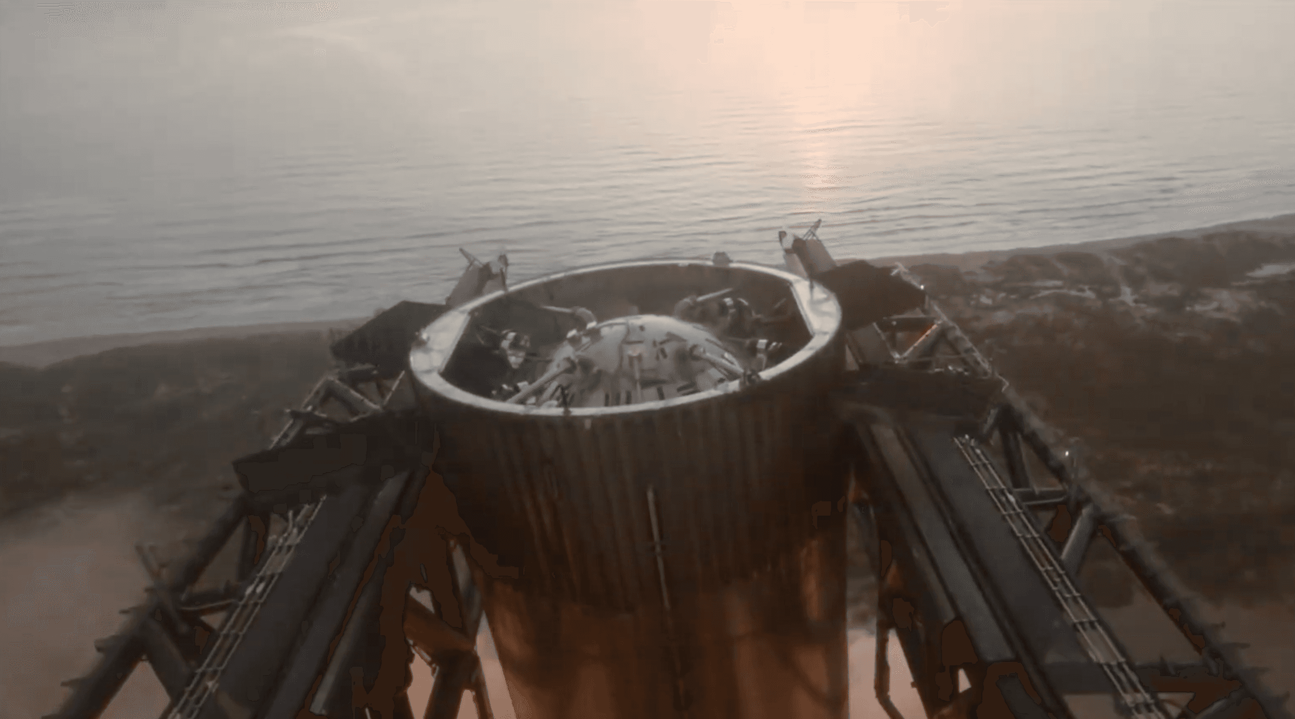 «Эта посадка войдет в историю». SpaceX успешно завершила пуск ракеты Starship Super Heavy, впервые механически «поймав» ускоритель 