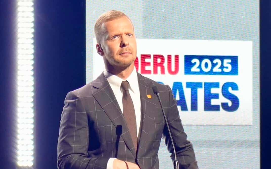 Экс-депутату Сейма Латвии Алексею Росликову временно запретили въезд в Эстонию. В Латвии его обвиняют в поддержке России