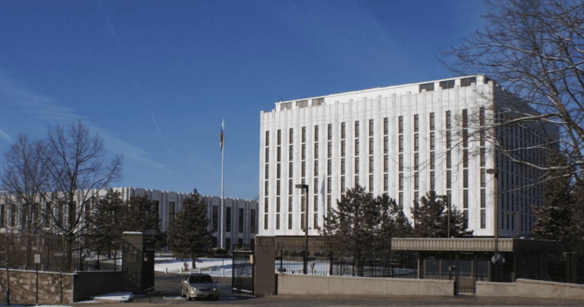 Площадь у посольства России в Вашингтоне переименуют в честь Немцова к 27 февраля