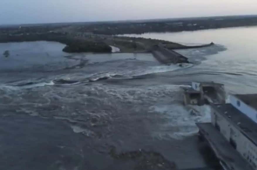 Nova Kakhovka residents heard explosions before flooding of Kakhovka HPP: Here’s what we know about the destruction of the dam on the Dnipro