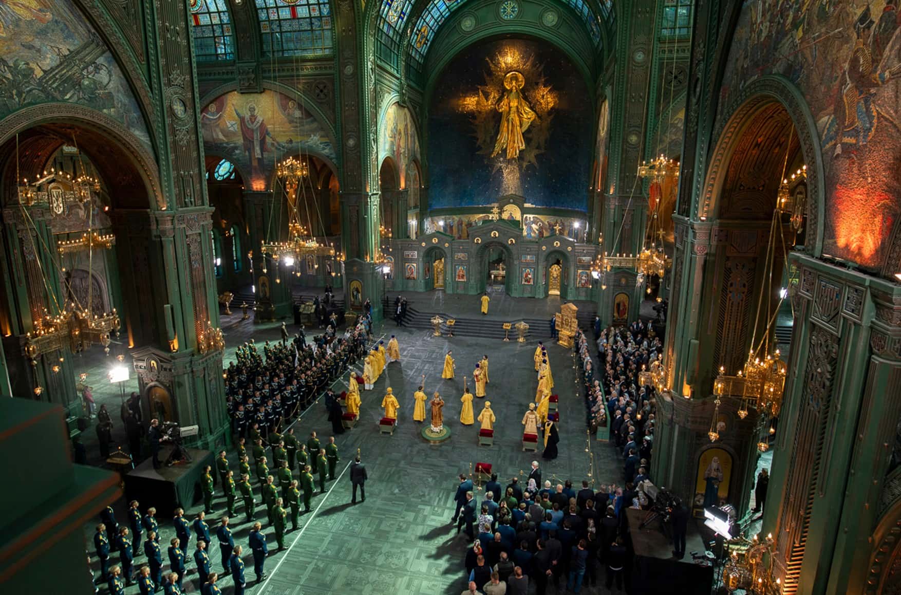 “Everyone tries to enlist God on their side”: Orthodox priests reflect on ROC split over war in Ukraine 