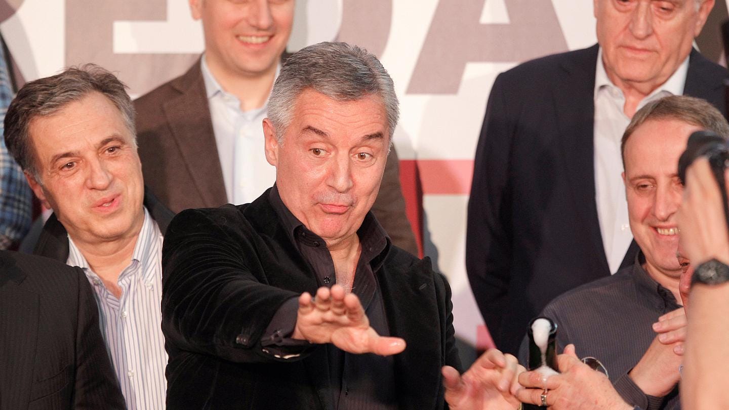 Власть меняется, НАТО остается. Партия президента Черногории проиграла выборы, но России от этого не легче