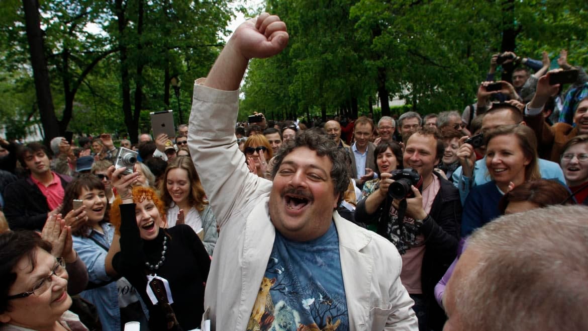 To poison the mockingbird. How the FSB tried to kill Dmitry Bykov