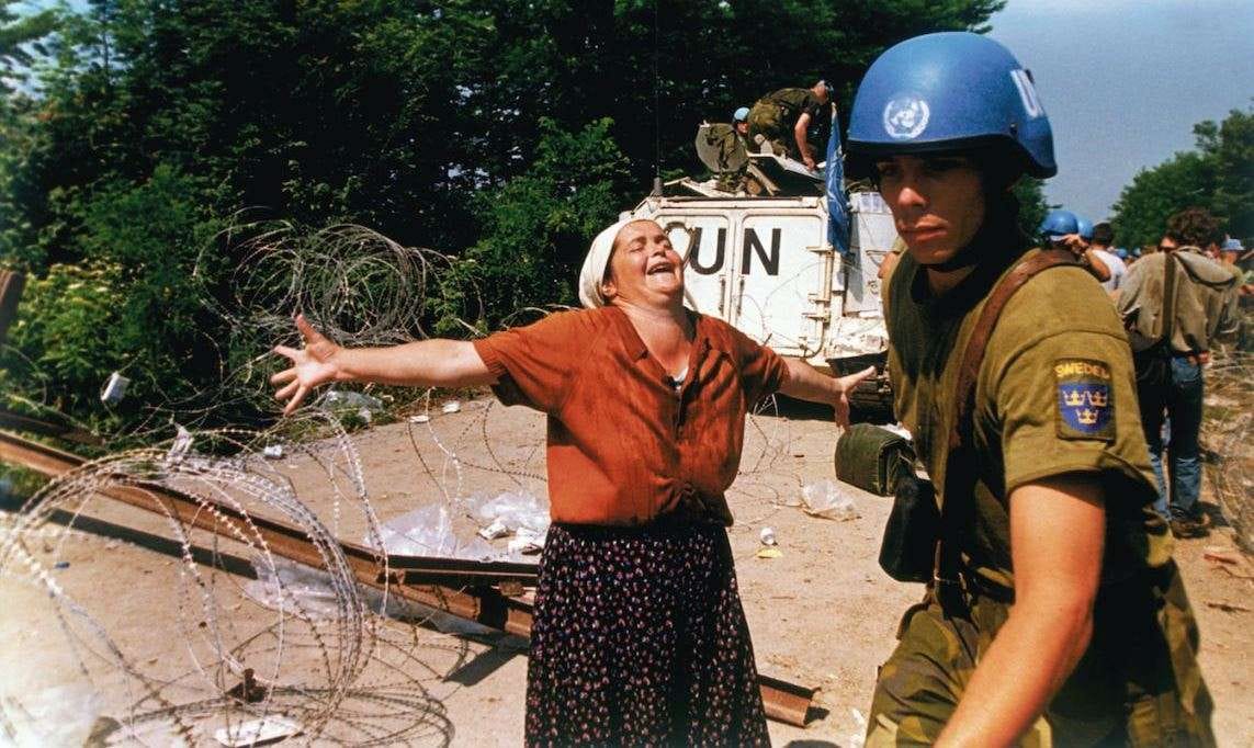 МИД стал называть резню в Сребренице «постановкой» и «провокацией». До 2008 года Россия соглашалась, что это геноцид