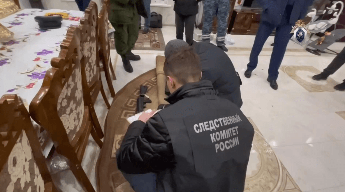 В Коркино задержали трех человек по подозрению в убийстве таксистки. Накануне в городе были массовые беспорядки 