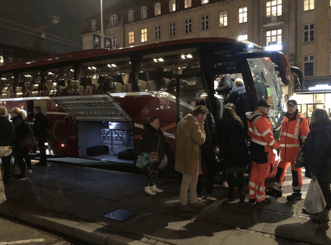Denmark paralyzed: nationwide mobile network failure halts trains and emergency services