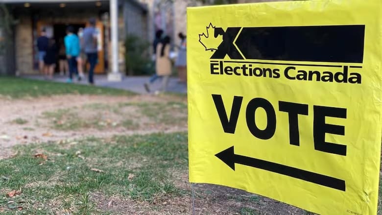Внеочередные парламентские выборы в Канаде пройдут 28 апреля