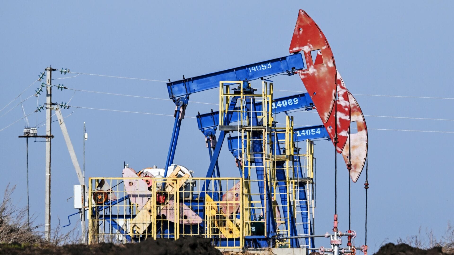 «Вторичные санкции против тех, кто покупает российскую нефть, — следующий шаг, чтобы положить конец войне» — посол США в НАТО