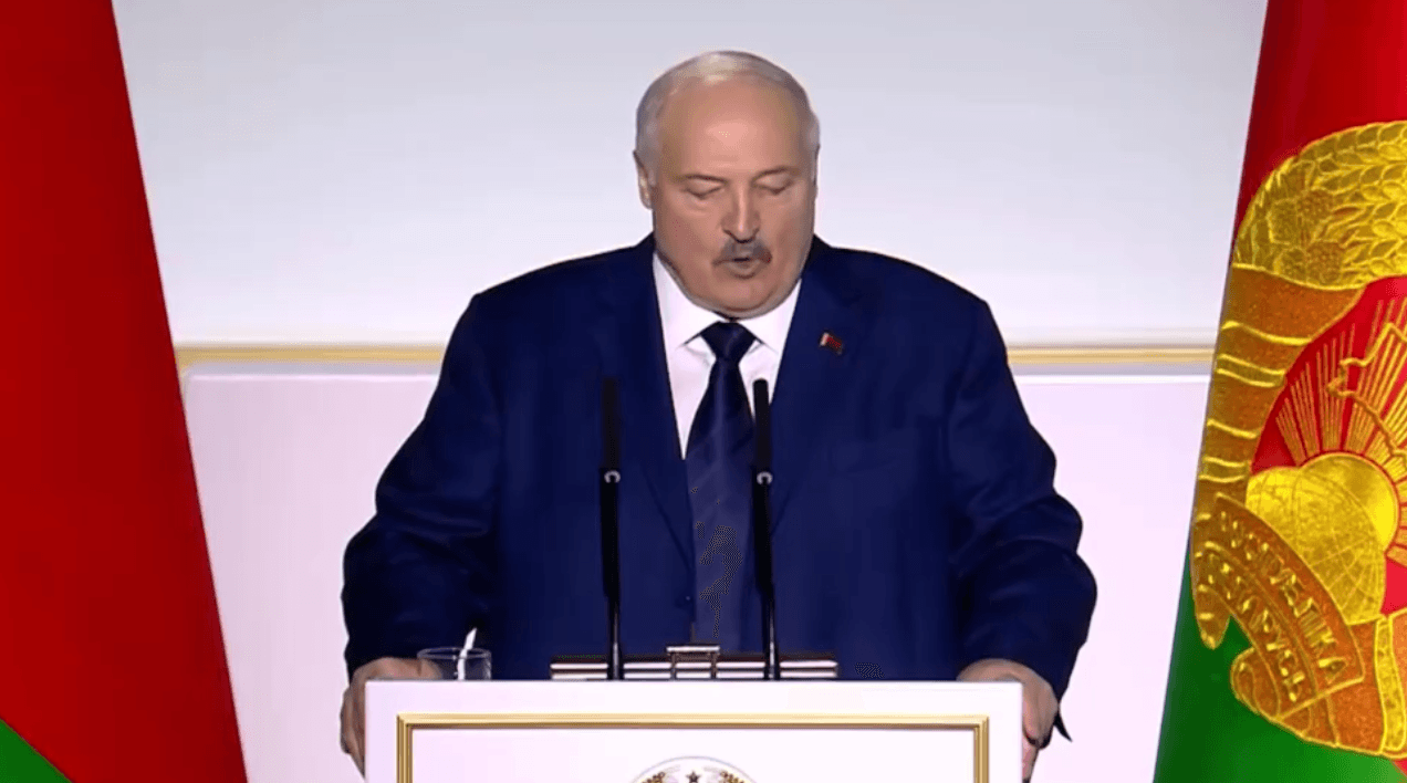 Лукашенко: Беларусь поставила ракетный комплекс «Орешник» на боевое дежурство