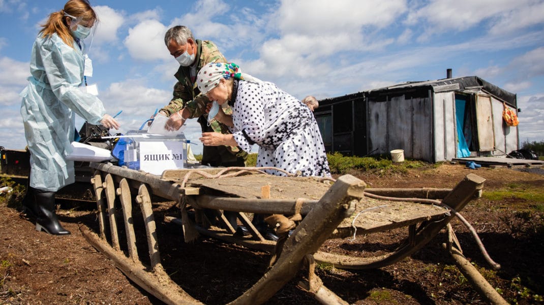 Хвост вертит кометой: масштабы и география аномалий "поправочного" голосования 2020 года 