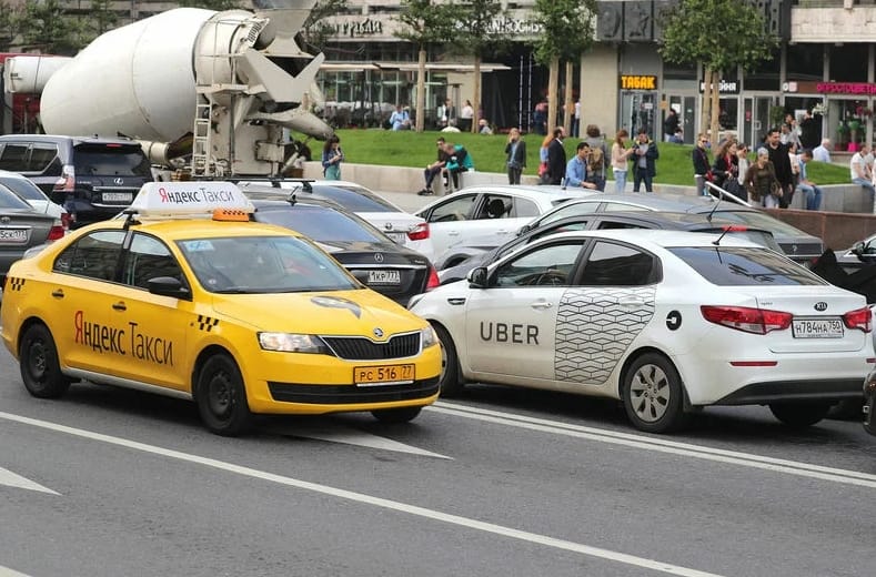 Russian ministry of transport to force taxi apps to share data with the FSB