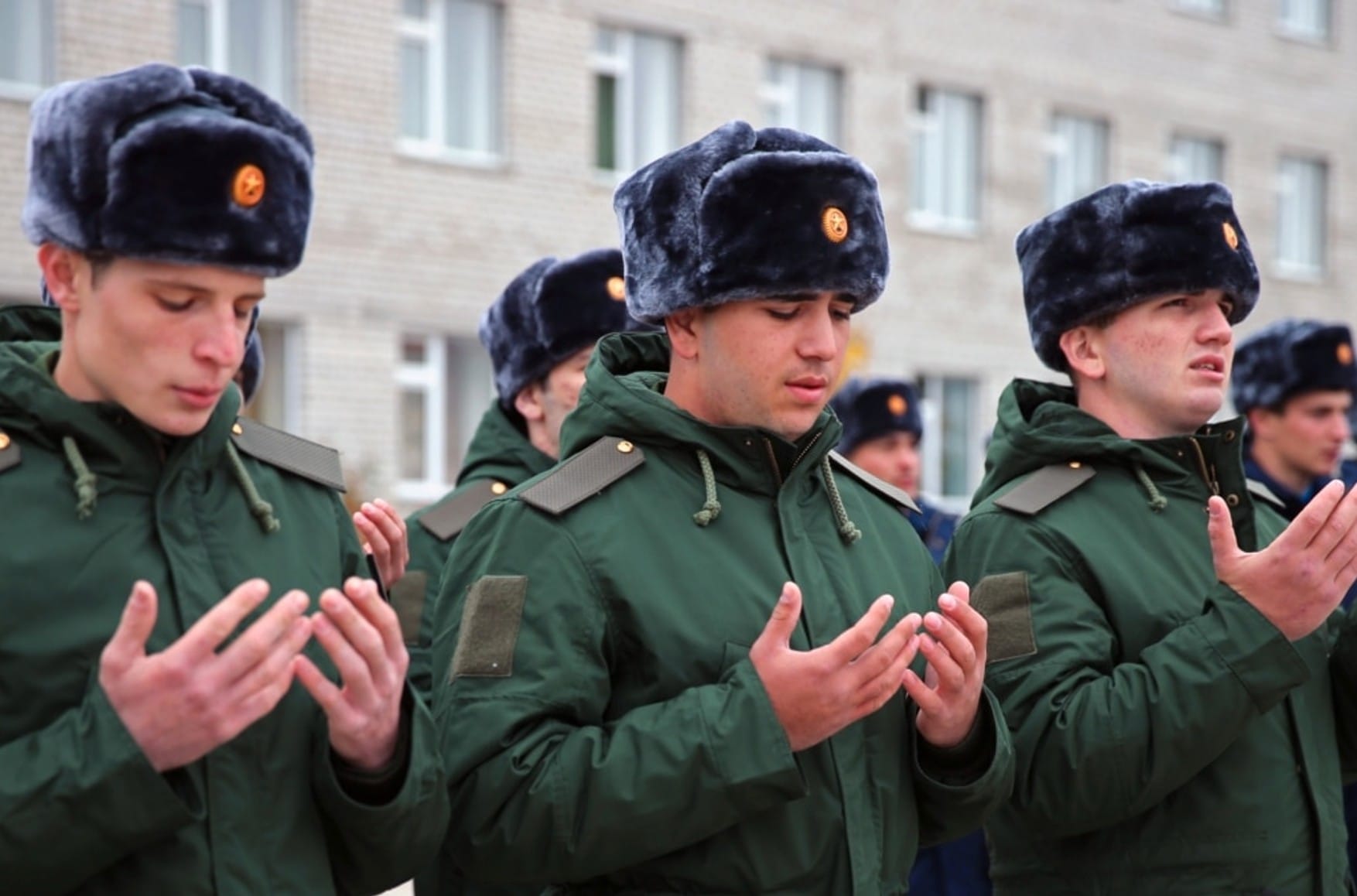 «Threatening mothers and sisters.» How Chechen «volunteers» are forcibly sent to fight in Ukraine