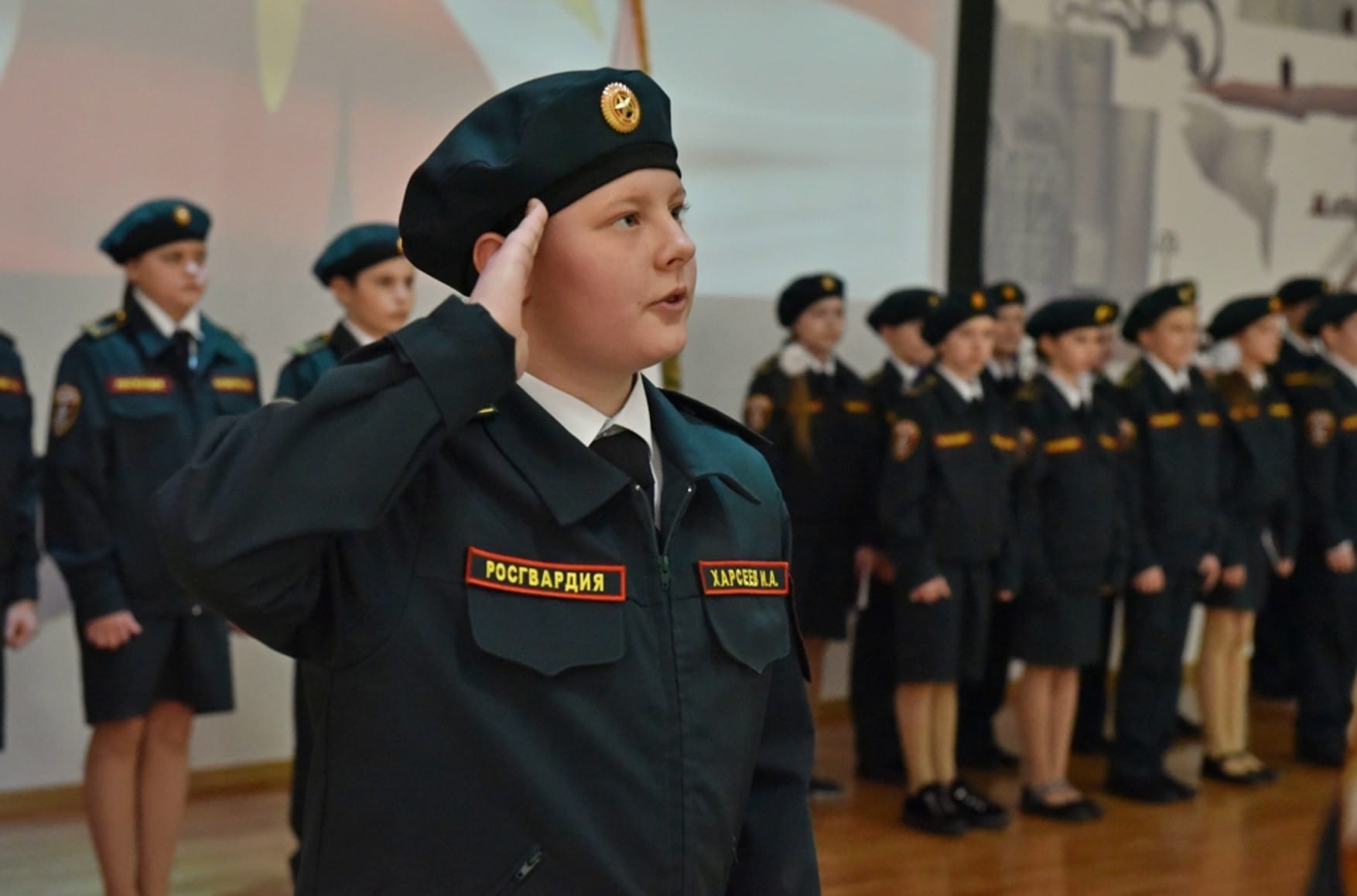 Toy cars and master classes to disperse rallies. How Rosgvardiya recruits school kids 