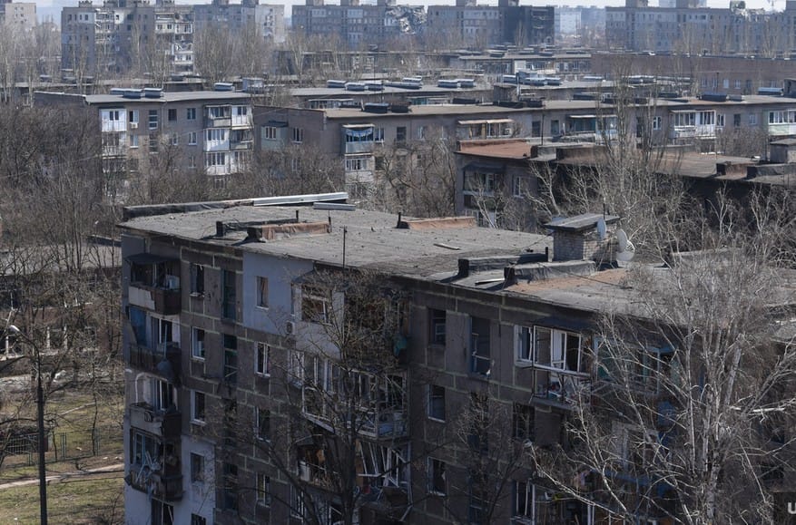 Russia strikes city infrastructure in Kherson, civilians wounded, says regional council chairman