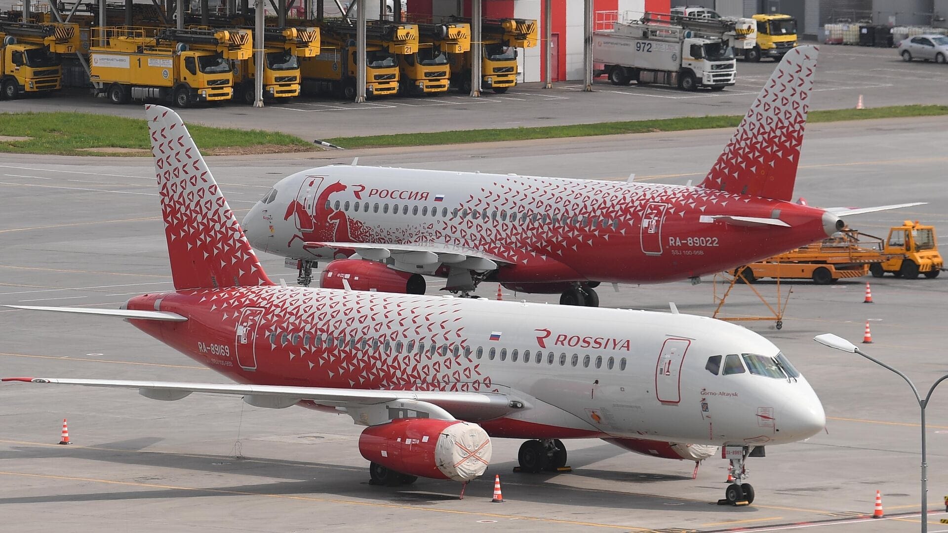 Rossiya airline to idle one-third of Airbus pilots to save aircraft parts, Kommersant reports