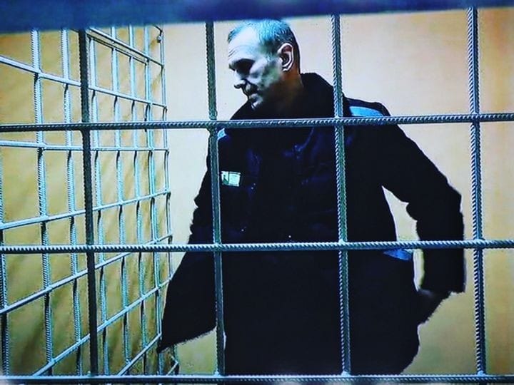 Kremlin redirects doctors’ appeal on Navalny’s torture to Russia’s Federal Penitentiary Service