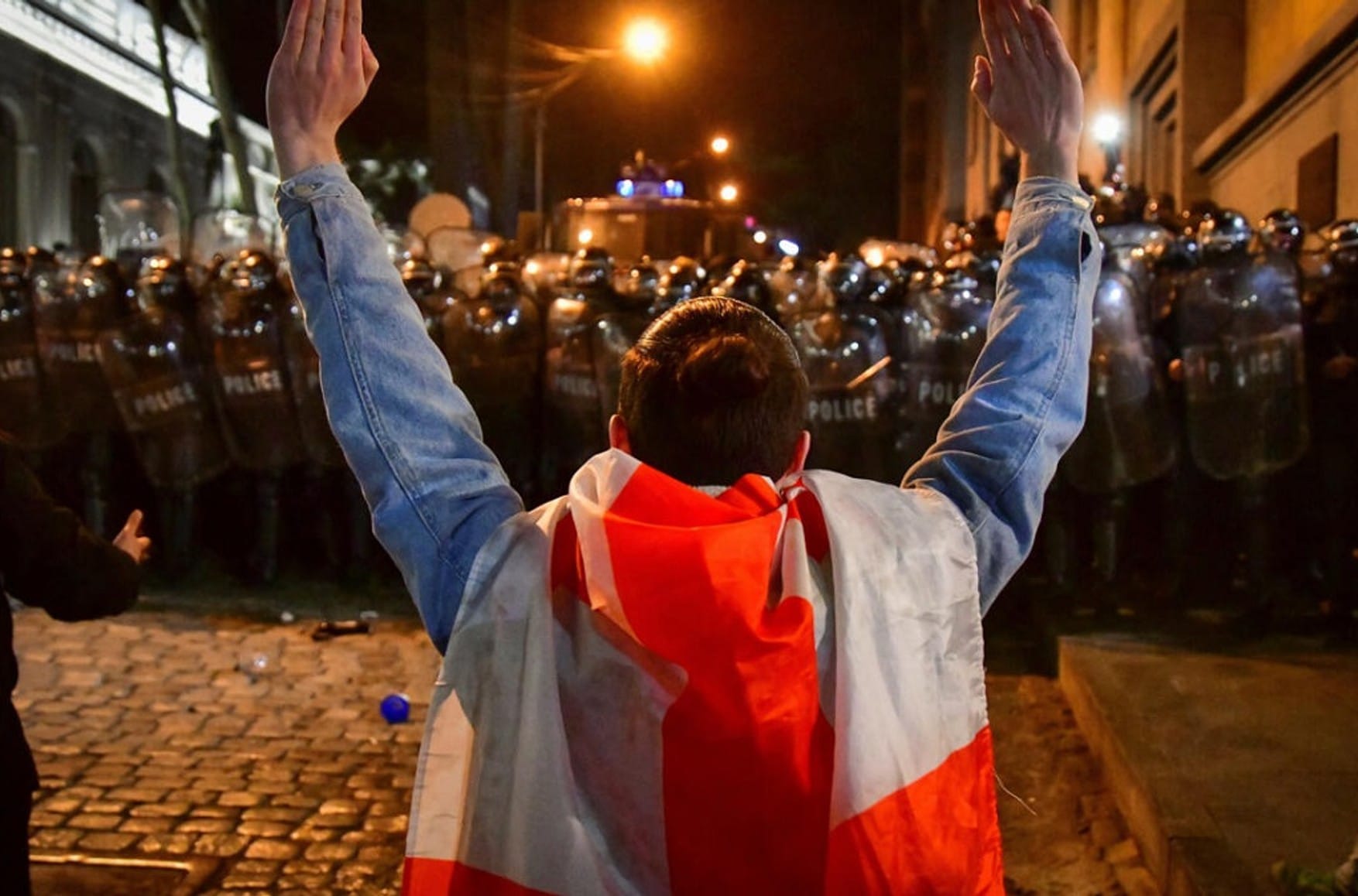 Russian oligarch's party sparks massive protests in Georgia over new foreign agent laws. Political scientist Vasadze on the Georgian crisis