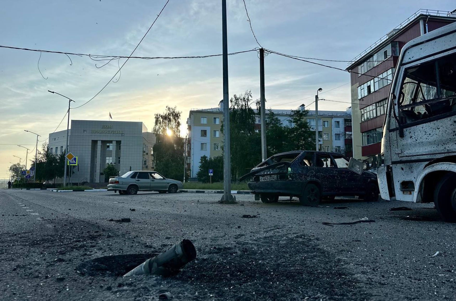 Empty streets, ruined homes and burning roofs. Reporting from Belgorod region's flashpoint