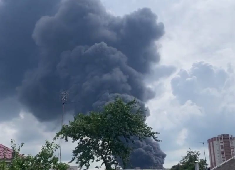 Major incidents in Voronezh region: MoD destroys bridge, botched Wagner SAM strike sets oil depot on fire