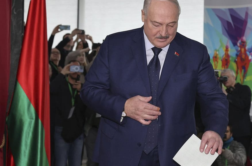 Lukashenko wins sham “election” in Belarus with an official 87.6 percent of vote