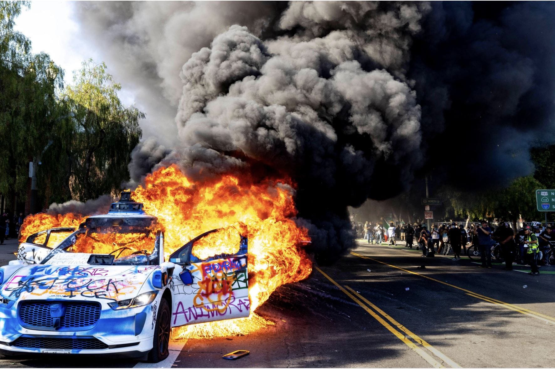 Predator vs. Aliens: Trump fuels clashes in Los Angeles — and it’s working in his favor