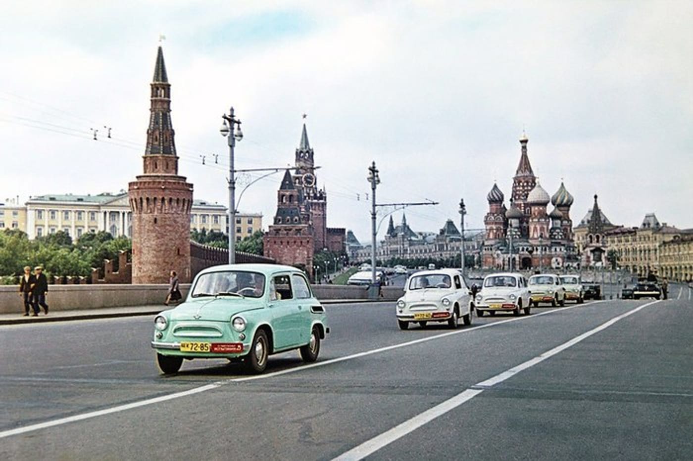 Russia goes retro: New car sales in the country continue to fall