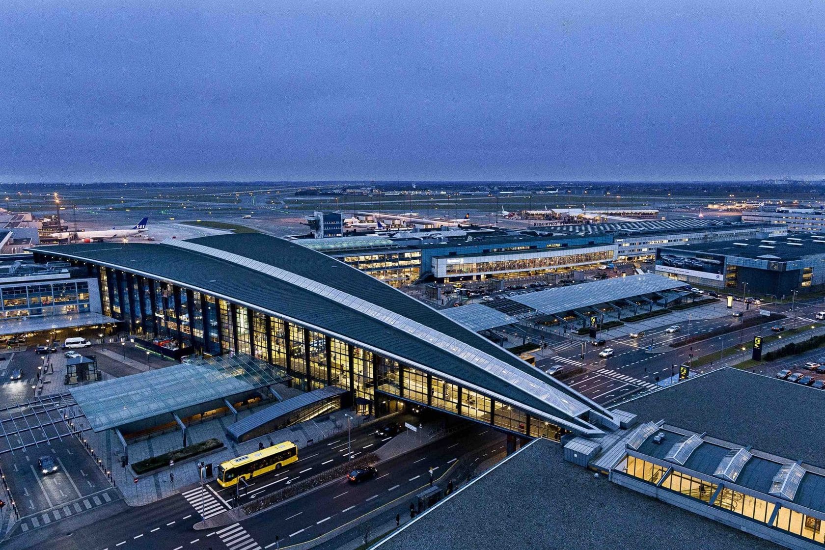 Copenhagen and Oslo airports temporarily halt operations due to drone sightings