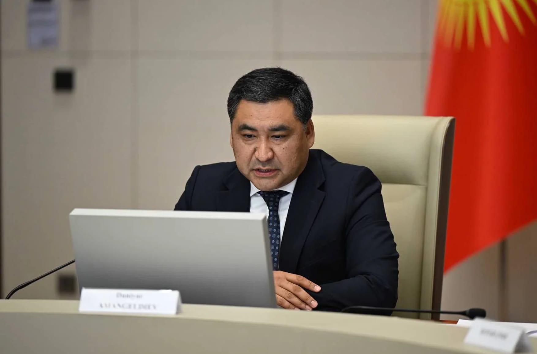 Kyrgyzstan’s deputy PM denies plans to sue the EU, says firms supplying banned goods to Russia will be closed