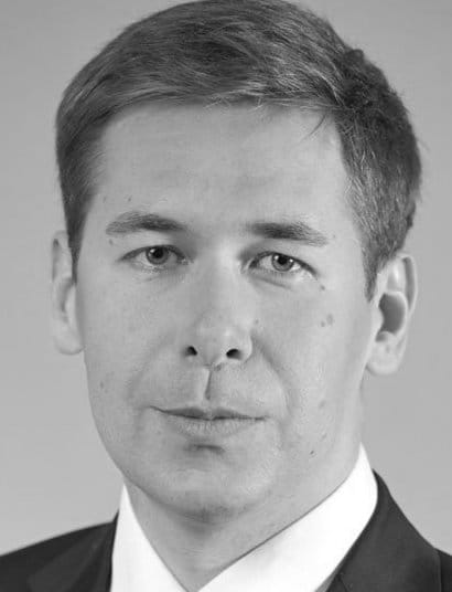 Илья Новиков