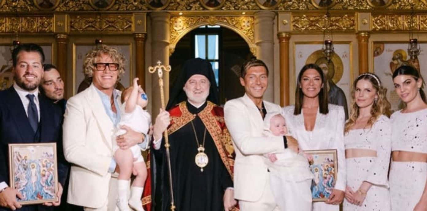 В Греции состоялось первое православное крещение детей гей-пары