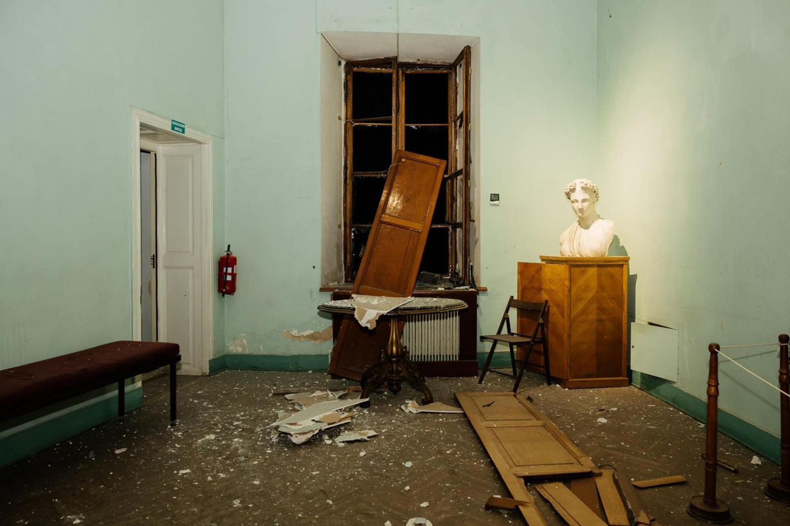Image from gallery