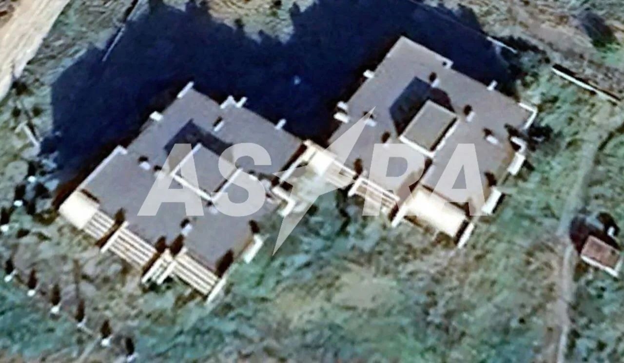 The building where the “refusers” are held (satellite image)