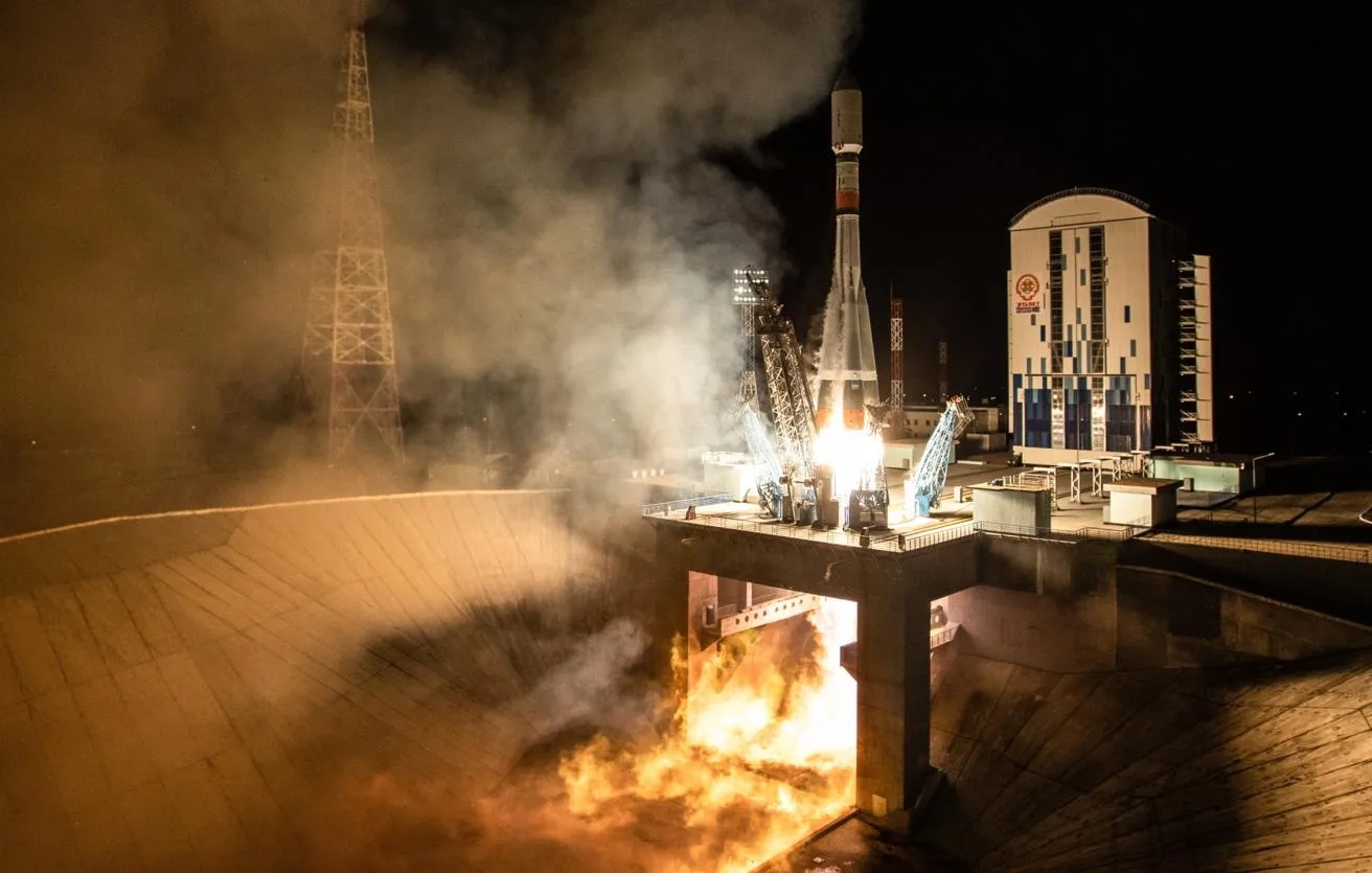 Launch of the Soyuz-2.1b carrier rocket carrying the first satellite of the federal Sfera program — Skif-D — and three Gonets-M satellites