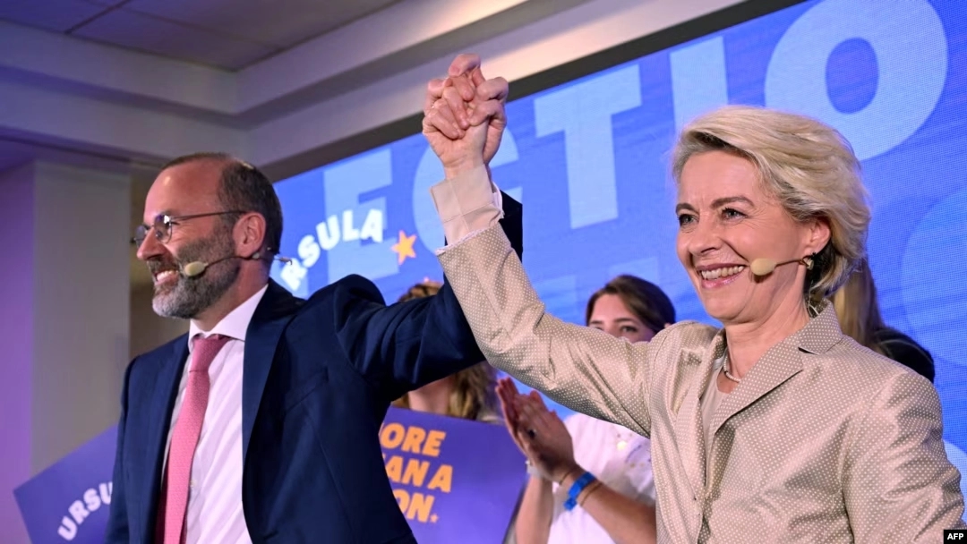 Manfred Weber and Ursula von der Leyen after the first results of the current European Parliament elections were announced