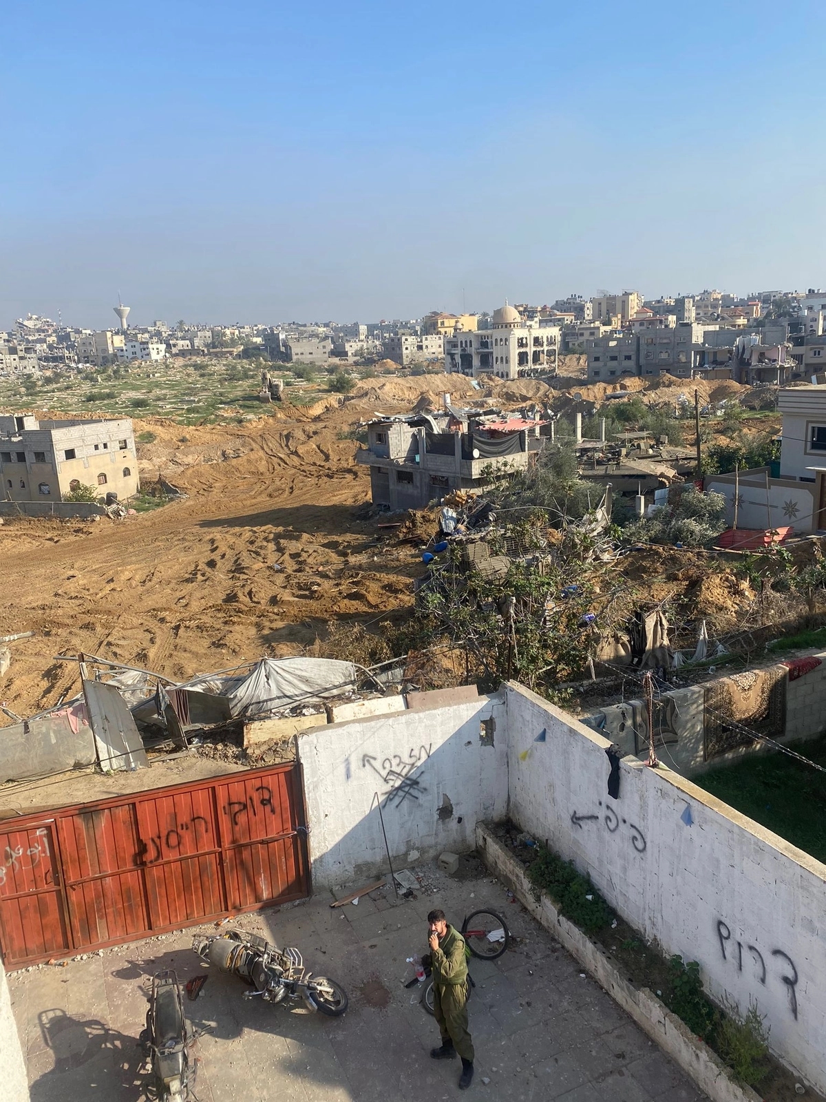Here and below are images taken by Israeli soldiers in Gaza.