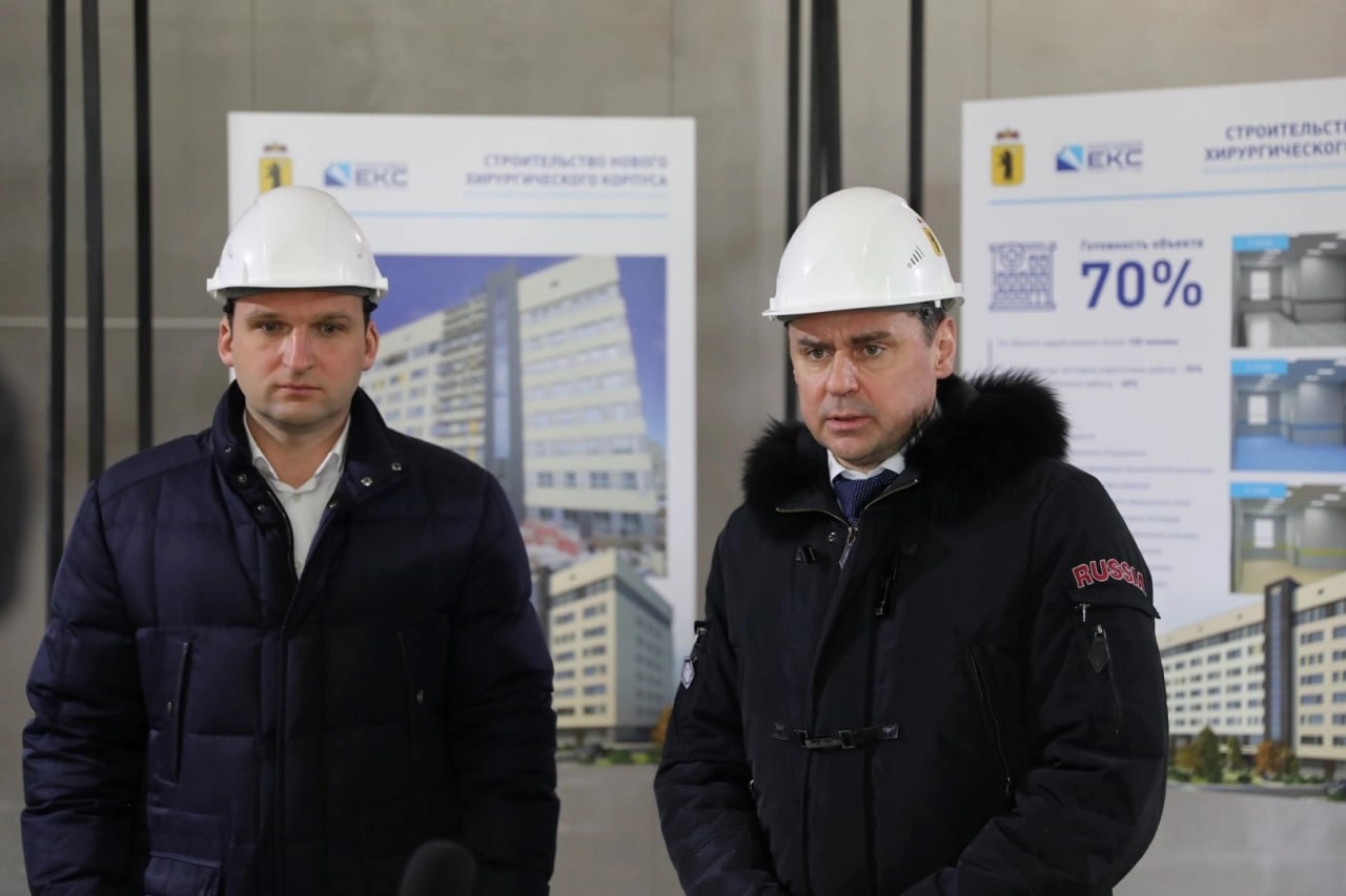 Denis Kulakov and Governor Dmitry Mironov