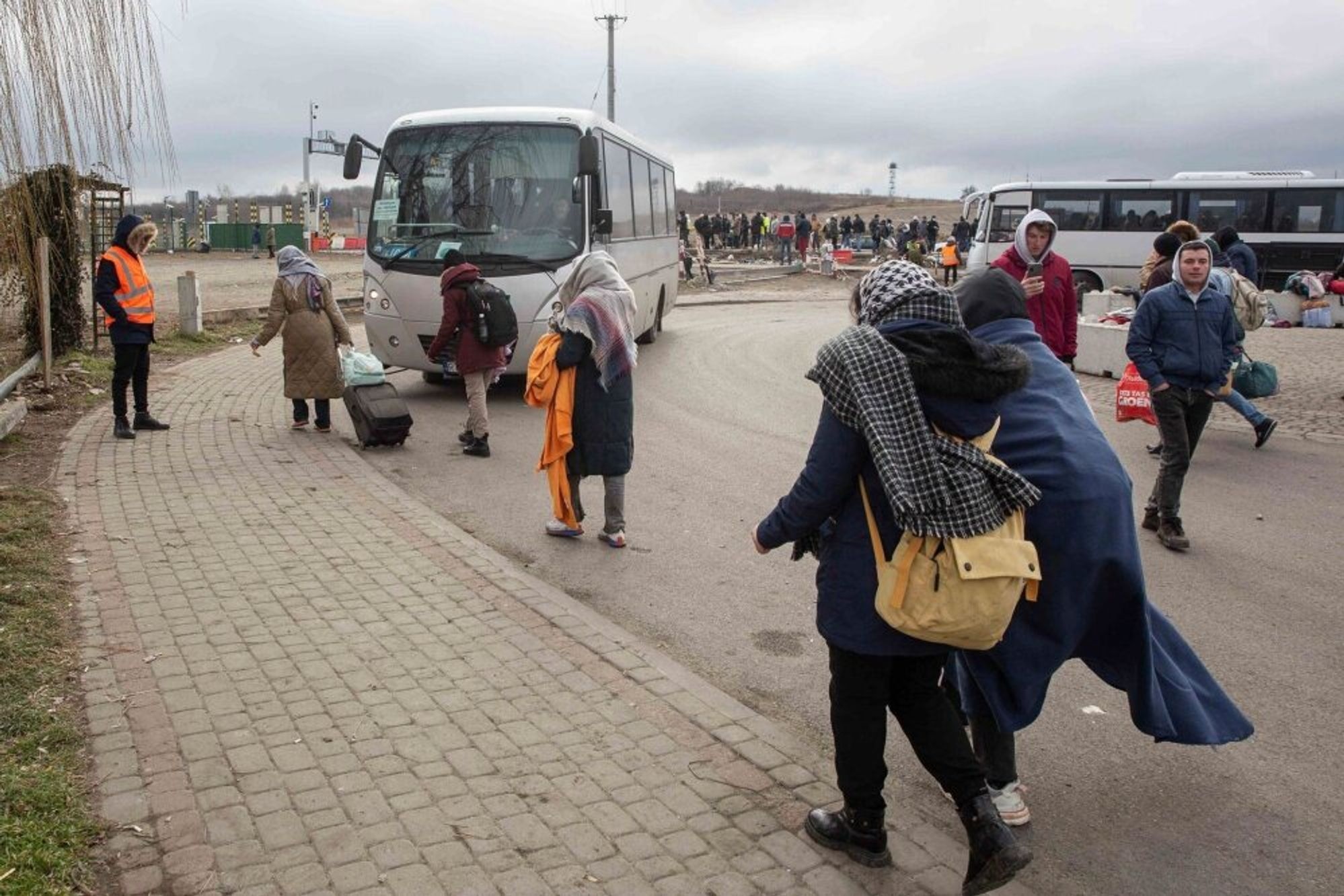 Refugees from Ukraine on the Russian-Estonian border